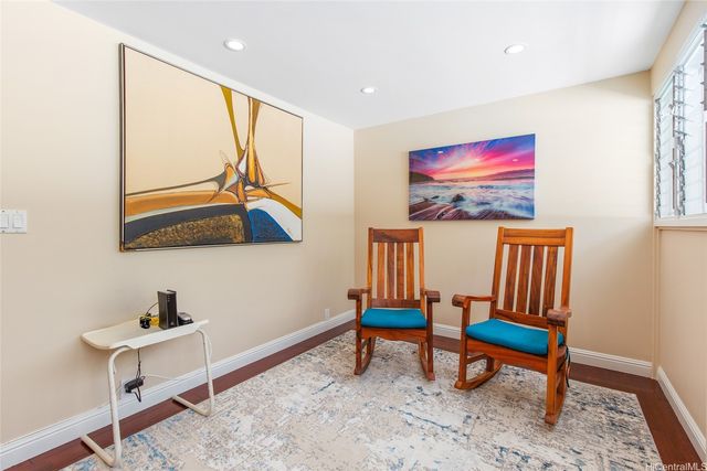 347 Kawaihae Street C, Honolulu, HI 96825