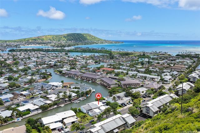 347 Kawaihae Street C, Honolulu, HI 96825