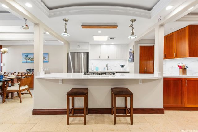 347 Kawaihae Street C, Honolulu, HI 96825