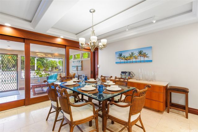 347 Kawaihae Street C, Honolulu, HI 96825