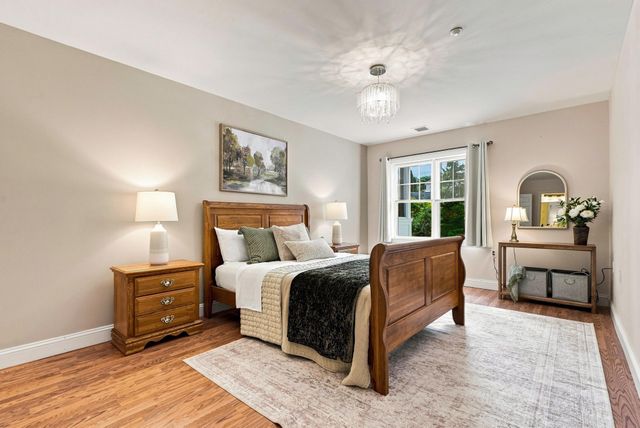 2201 Briarwood Village 2201, Clinton, MA 01510