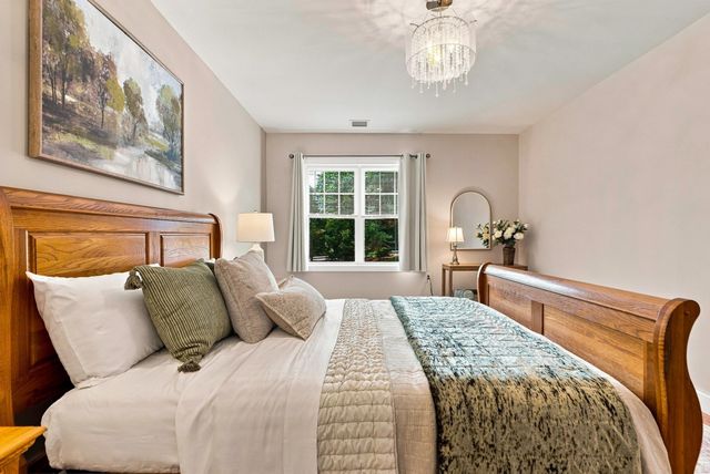 2201 Briarwood Village 2201, Clinton, MA 01510