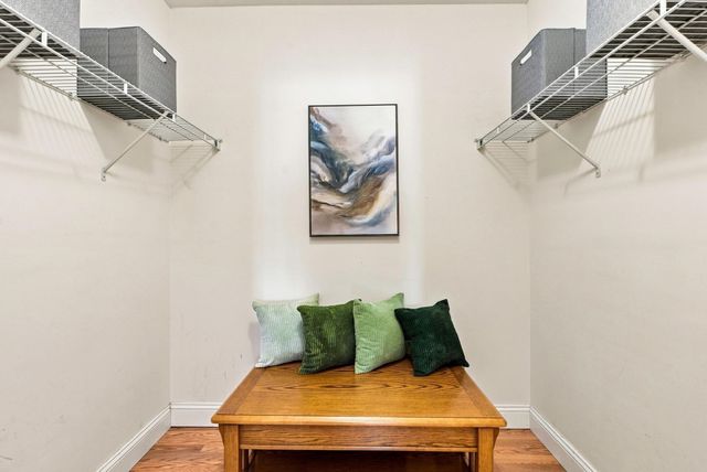 2201 Briarwood Village 2201, Clinton, MA 01510