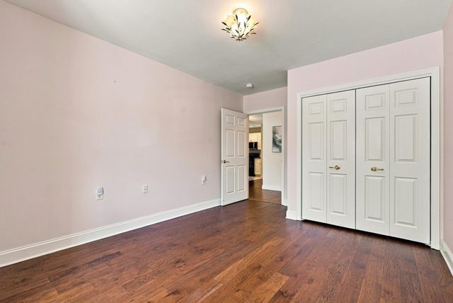 2201 Briarwood Village 2201, Clinton, MA 01510