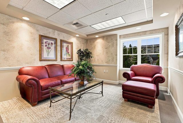 2201 Briarwood Village 2201, Clinton, MA 01510