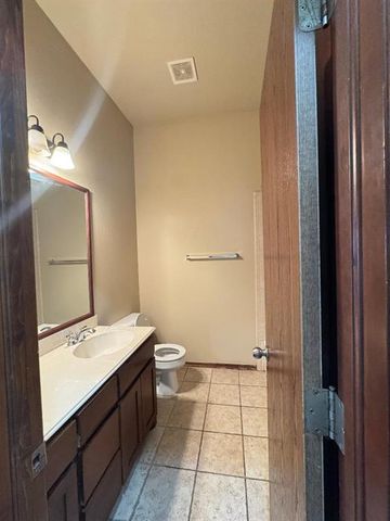 5108 NW 163rd Street, Edmond, OK 73013