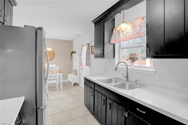 12189 Smiths Neck RD, Carrollton, VA 23314