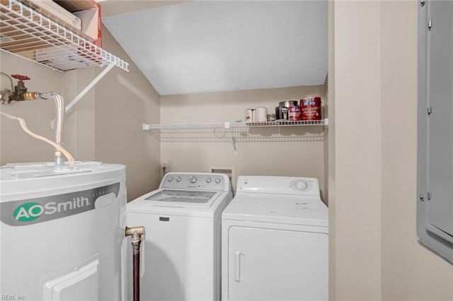 12189 Smiths Neck RD, Carrollton, VA 23314