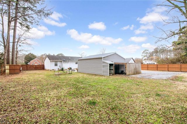 12189 Smiths Neck RD, Carrollton, VA 23314
