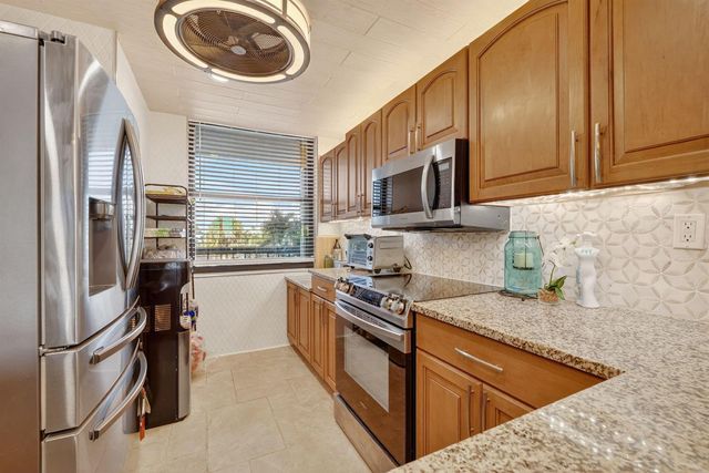 10680 S Ocean Drive 105, Jensen Beach, FL 34957