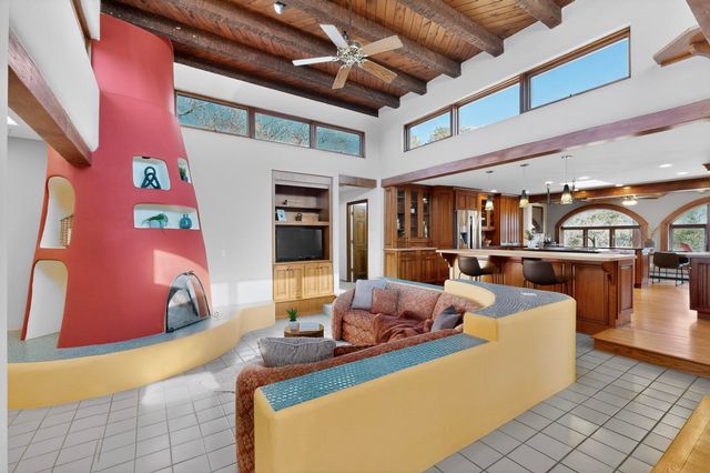 123 La Senda Road, Los Alamos, NM 87547