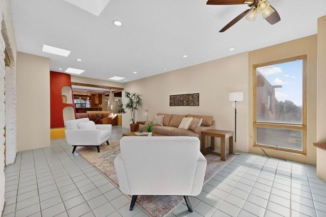 123 La Senda Road, Los Alamos, NM 87547