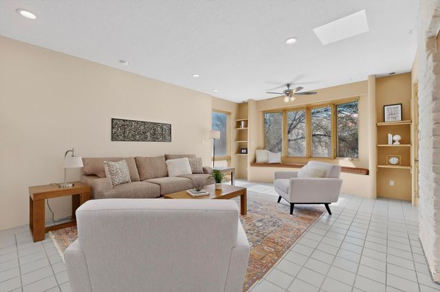 123 La Senda Road, Los Alamos, NM 87547