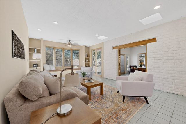 123 La Senda Road, Los Alamos, NM 87547