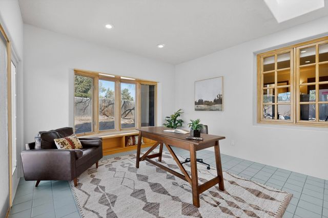 123 La Senda Road, Los Alamos, NM 87547