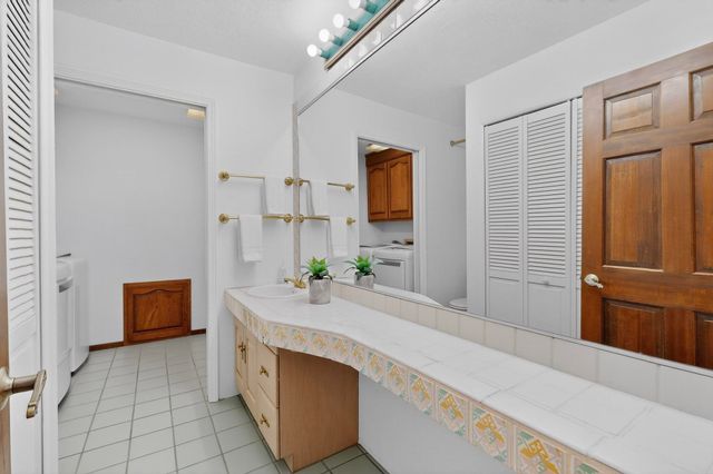 123 La Senda Road, Los Alamos, NM 87547