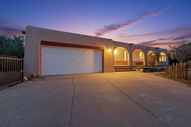 123 La Senda Road, Los Alamos, NM 87547