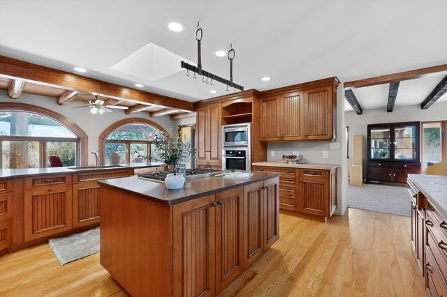 123 La Senda Road, Los Alamos, NM 87547