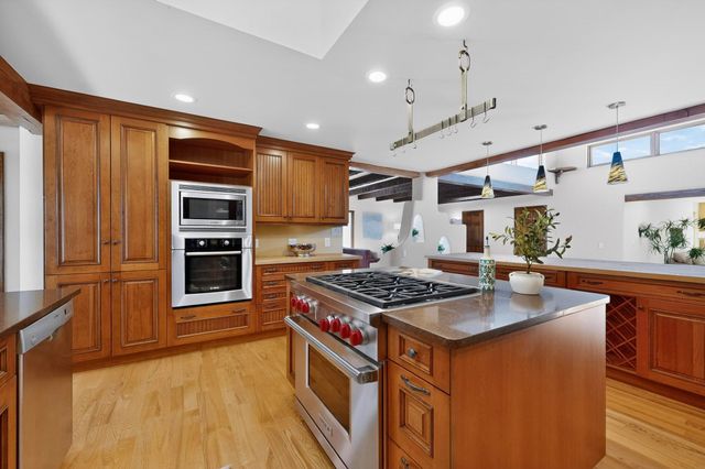 123 La Senda Road, Los Alamos, NM 87547