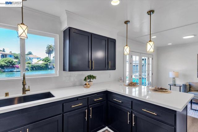 612 Fortress Isle, Alameda, CA 94501
