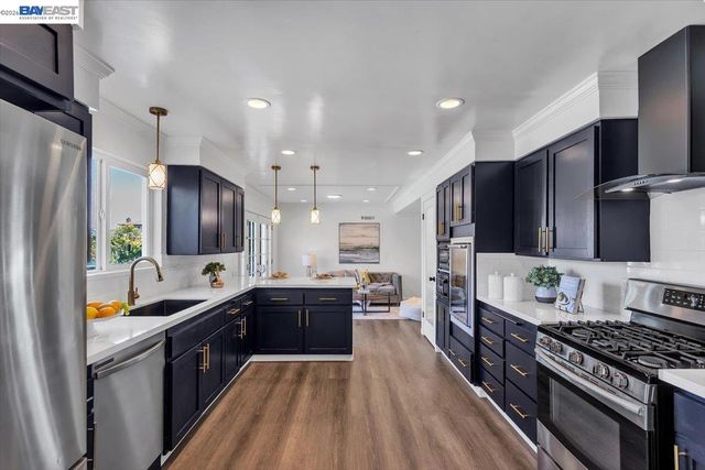 612 Fortress Isle, Alameda, CA 94501