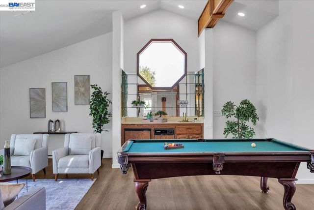 612 Fortress Isle, Alameda, CA 94501