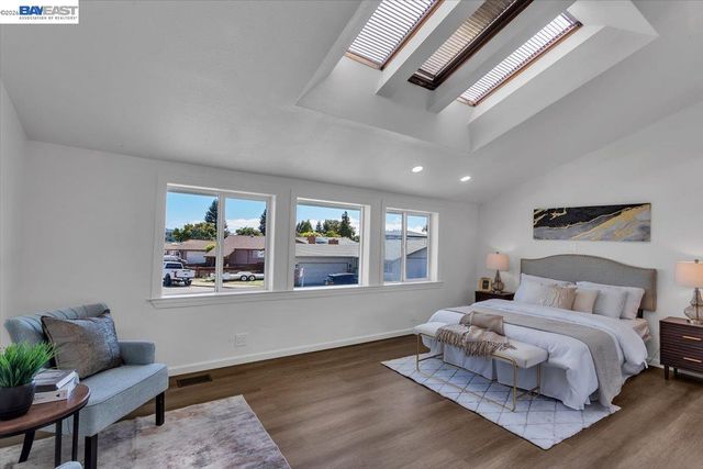 612 Fortress Isle, Alameda, CA 94501