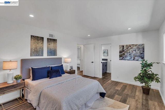 612 Fortress Isle, Alameda, CA 94501