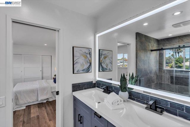612 Fortress Isle, Alameda, CA 94501