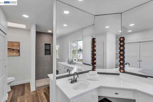 612 Fortress Isle, Alameda, CA 94501