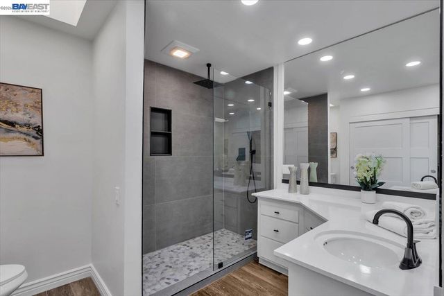 612 Fortress Isle, Alameda, CA 94501