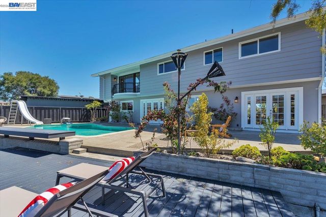 612 Fortress Isle, Alameda, CA 94501