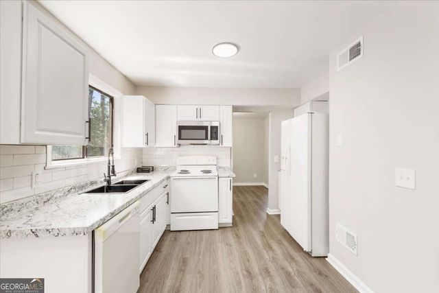 6317 Creekford Lane, Lithonia, GA 30058