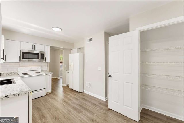 6317 Creekford Lane, Lithonia, GA 30058