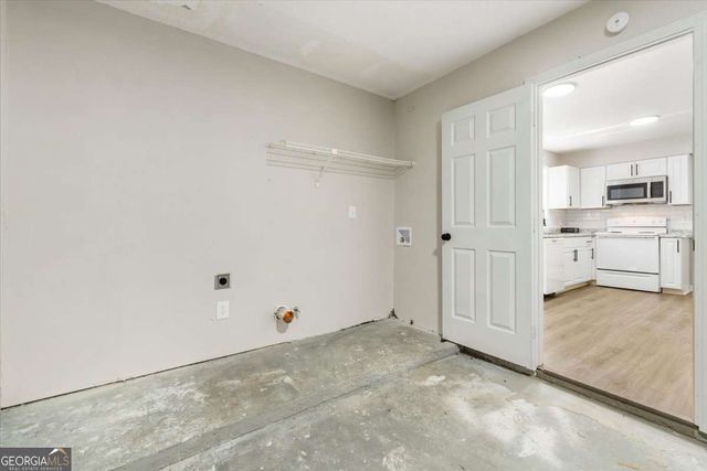 6317 Creekford Lane, Lithonia, GA 30058
