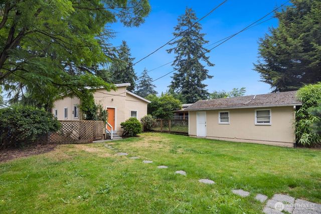 3514 SW 98th St, Seattle, WA 98126
