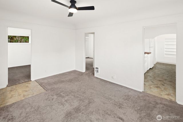 3514 SW 98th St, Seattle, WA 98126