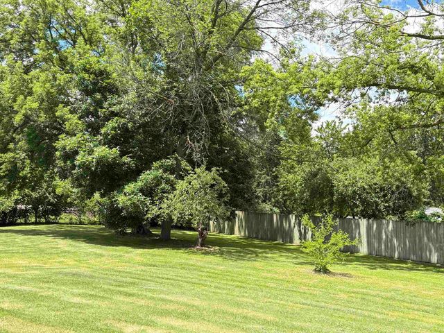 2816 Sarah Court, Bay City, MI 48708