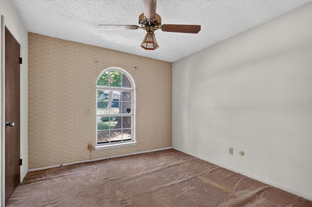 2512 Bent Tree Lane, Arlington, TX 76016