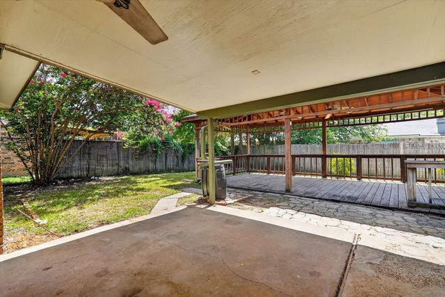 2512 Bent Tree Lane, Arlington, TX 76016