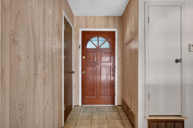 2512 Bent Tree Lane, Arlington, TX 76016