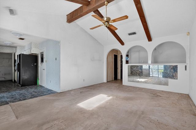 2512 Bent Tree Lane, Arlington, TX 76016