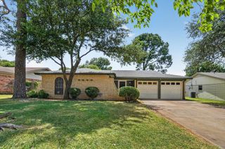 2512 Bent Tree Lane, Arlington, TX 76016