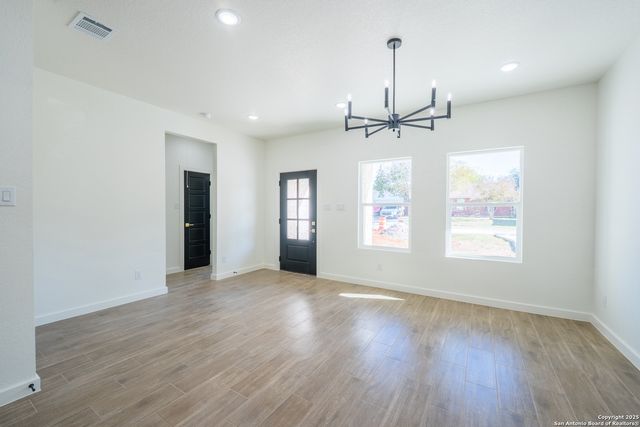 20035 Morrison St, Somerset, TX 78069