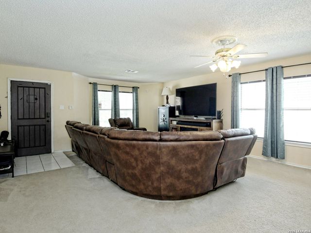6718 Haven Meadow, Converse, TX 78109
