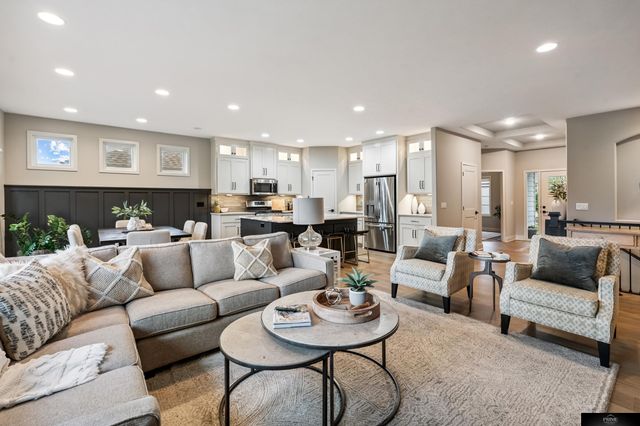 12651 sherman Plaza, Omaha, NE 68138