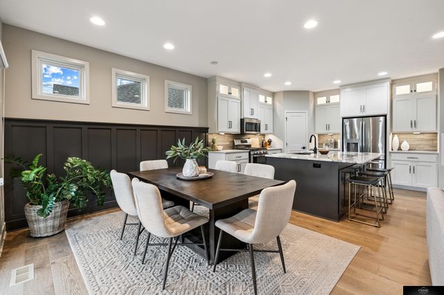 12651 sherman Plaza, Omaha, NE 68138