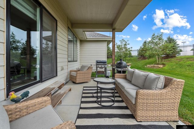 12651 sherman Plaza, Omaha, NE 68138