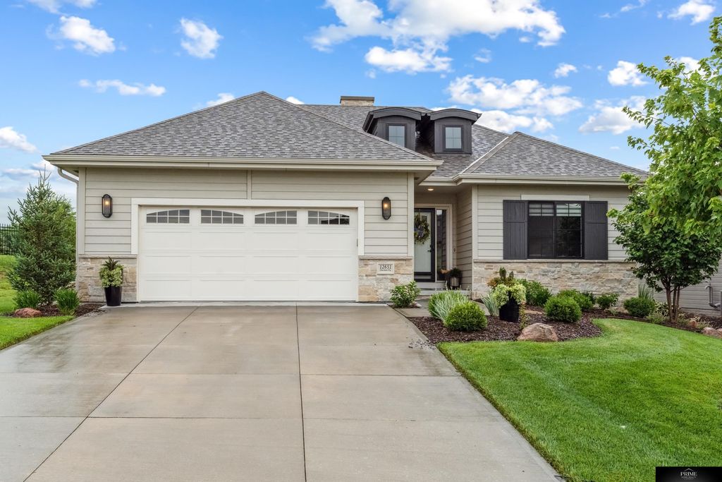 12651 sherman Plaza, Omaha, NE 68138