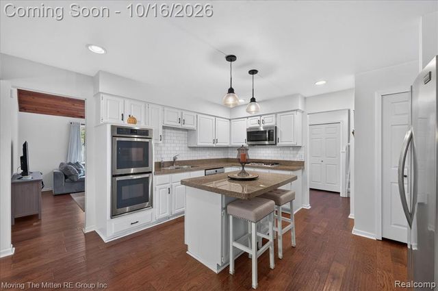 11982 Brandywine Drive, Brighton, MI 48114